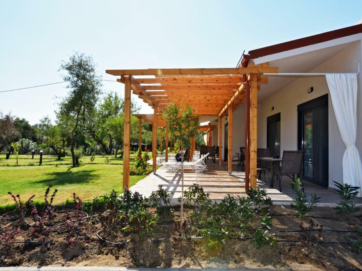 Notos Resort - Tristinika Sithonia Тороні Екстер'єр фото
